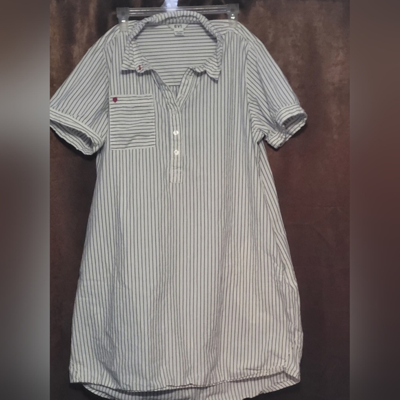 NWOT XXL EV1 shirtdress - Picture 2 of 5